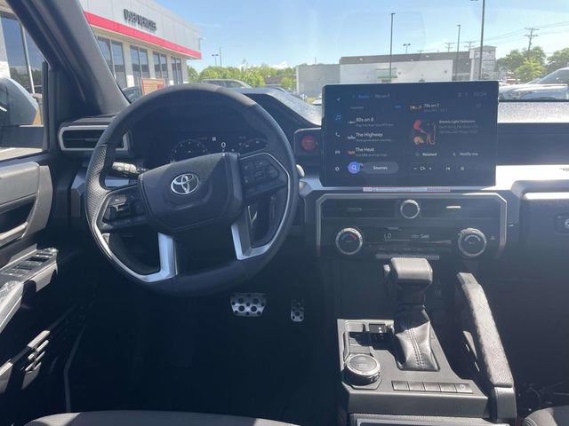 Used 2025 Toyota Tacoma TRD Sport RWD image 12