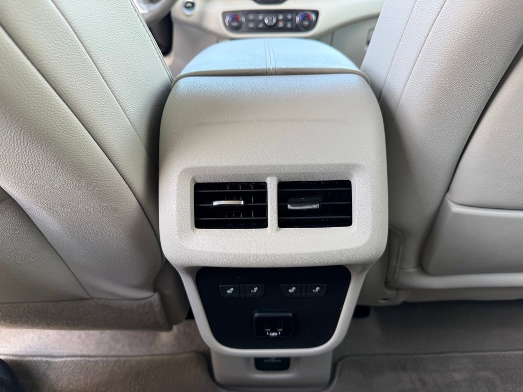 Used 2018 GMC Terrain Denali w/ Comfort Package image 32