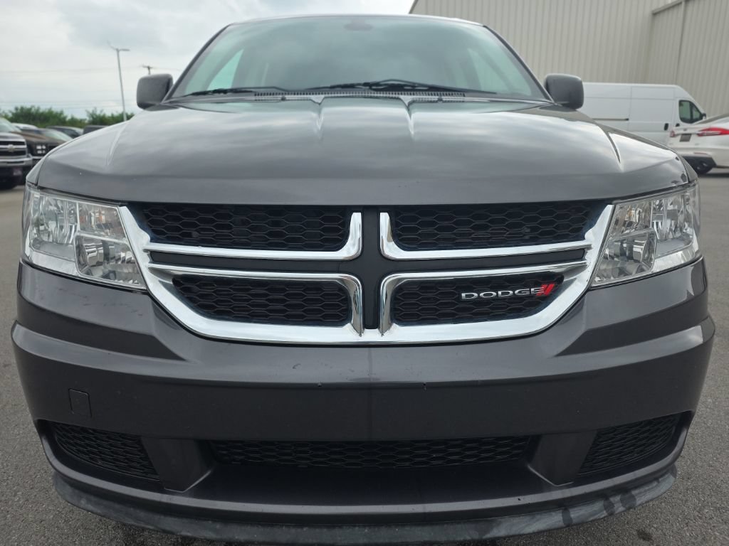 Used 2020 Dodge Journey SE FWD image 2