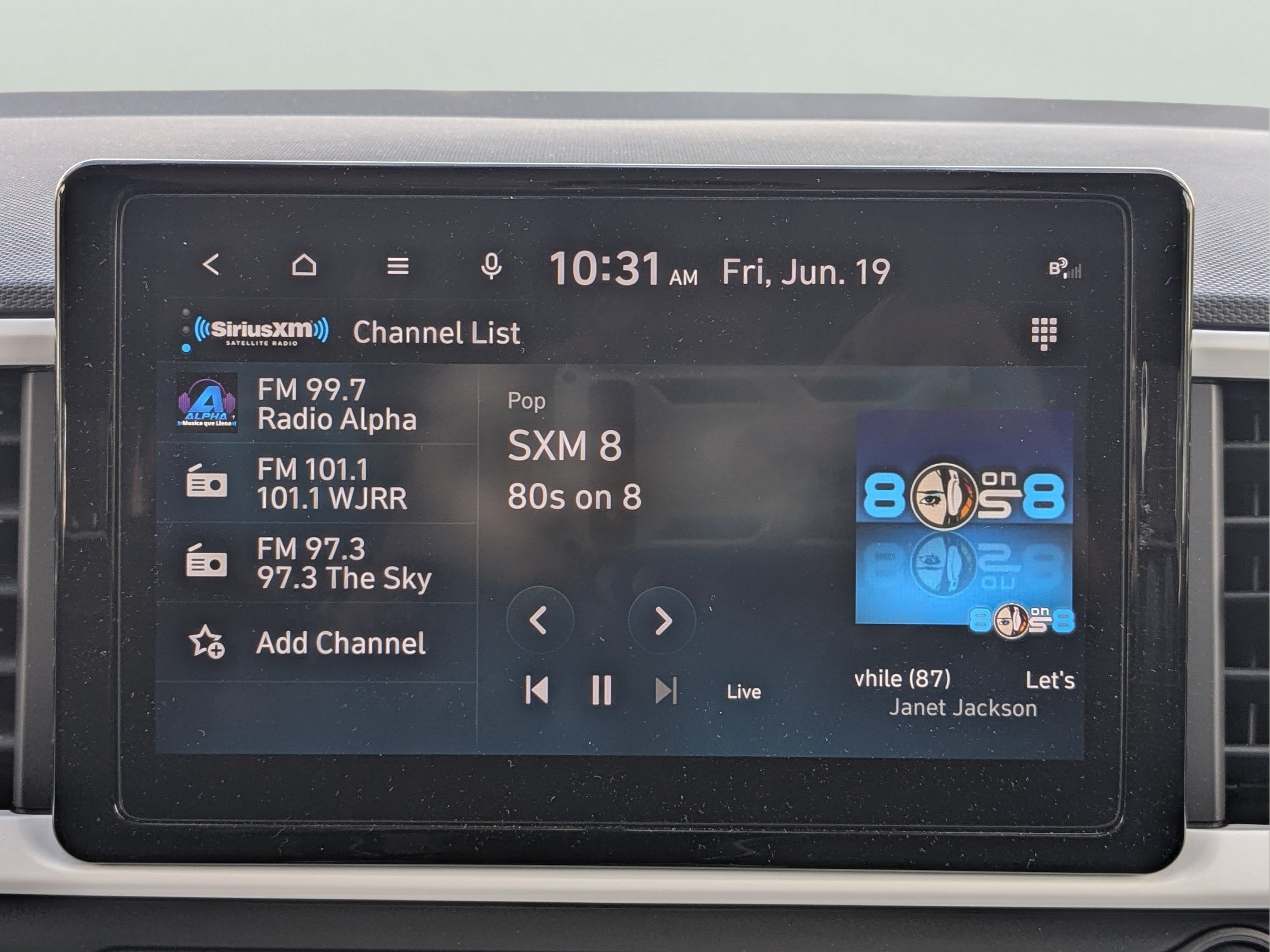 Certified 2025 Hyundai Venue Limited FWD image 20