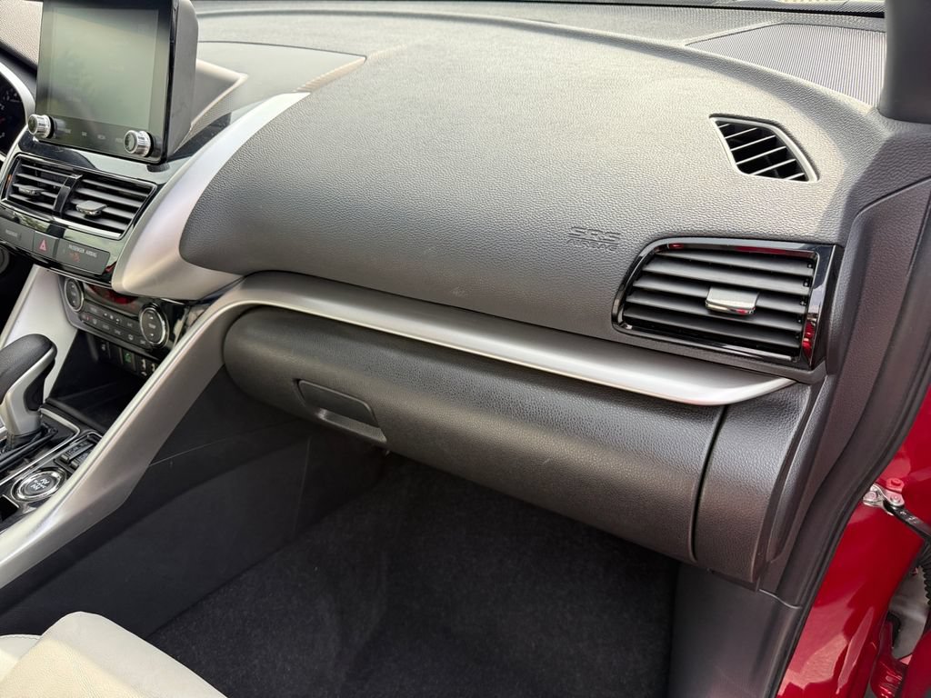Used 2024 Mitsubishi Eclipse Cross SEL AWD/4WD image 16