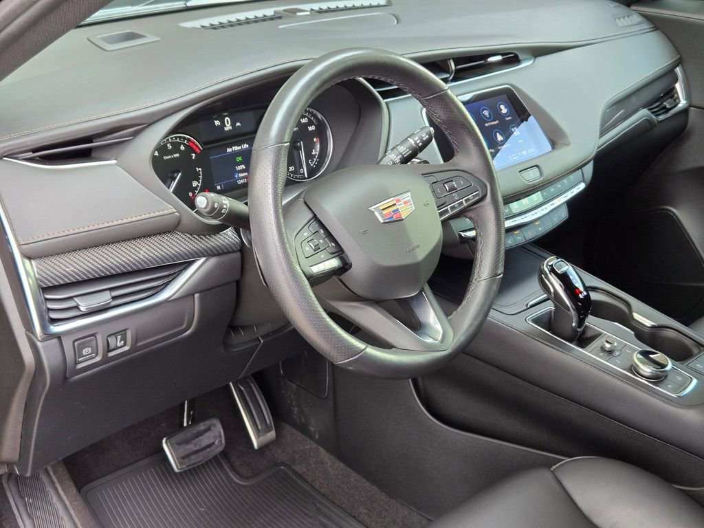 Certified 2023 Cadillac XT4 Sport image 10