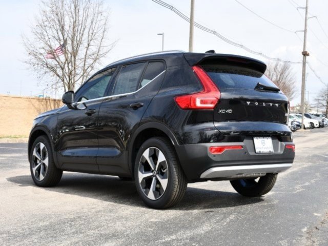 New 2025 Volvo XC40 B5 Core w/ Protection Package Premier image 5