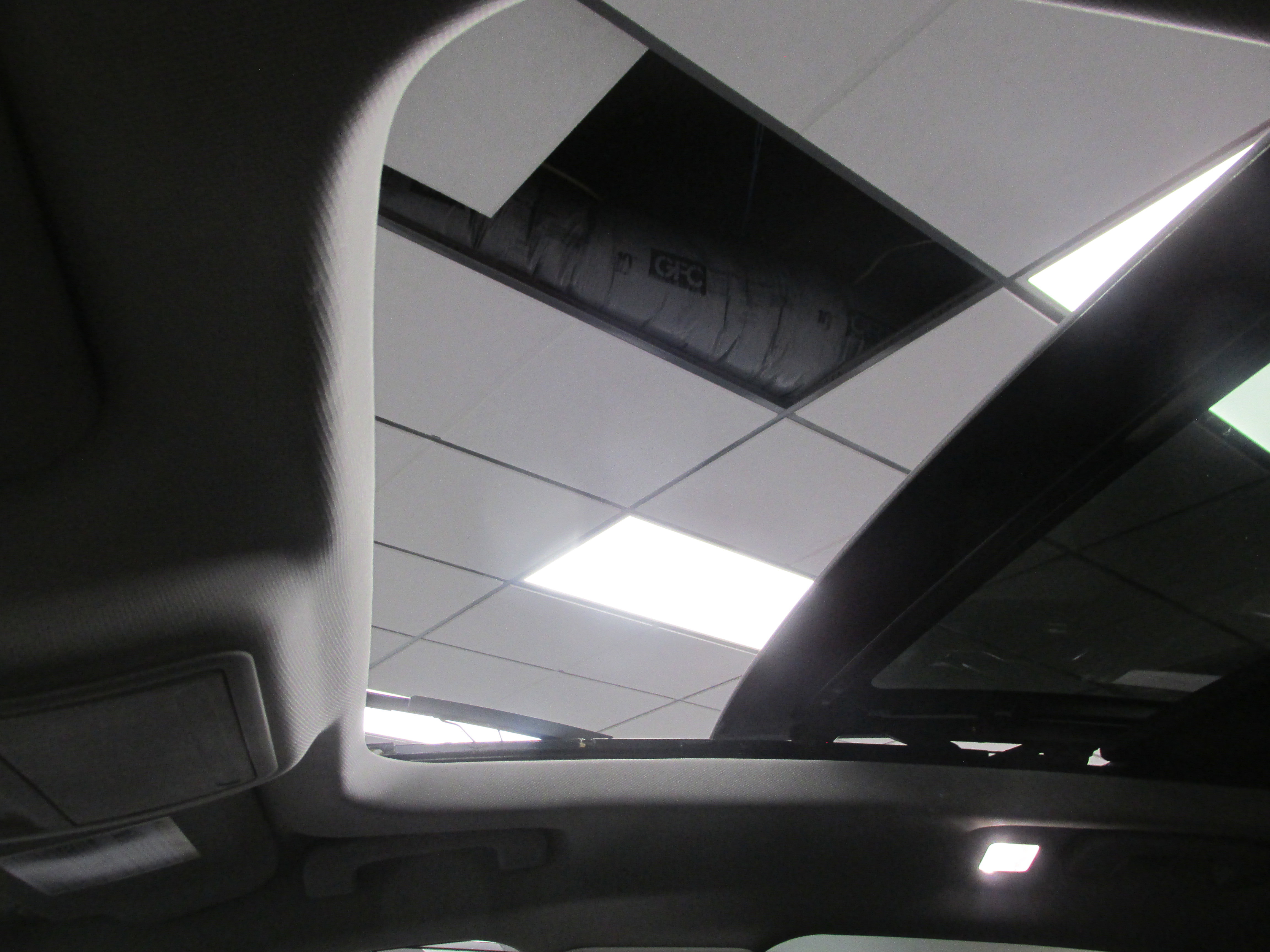 Used 2022 Ford Escape SEL w/ SEL Stealth AWD Package image 31