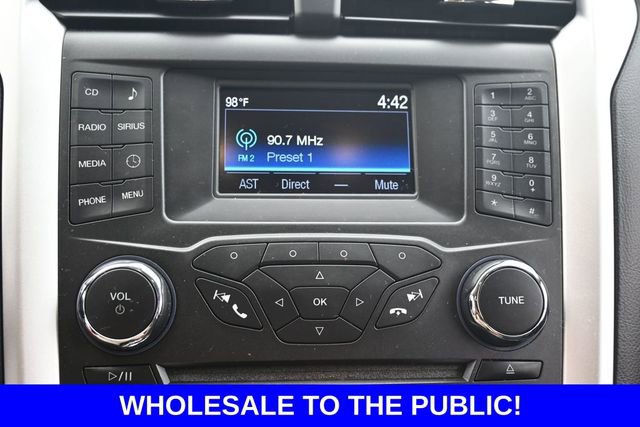 Used 2016 Ford Fusion SE FWD image 20