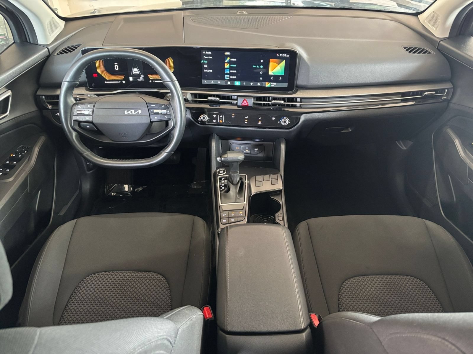 Used 2026 Kia Sportage LX FWD image 32