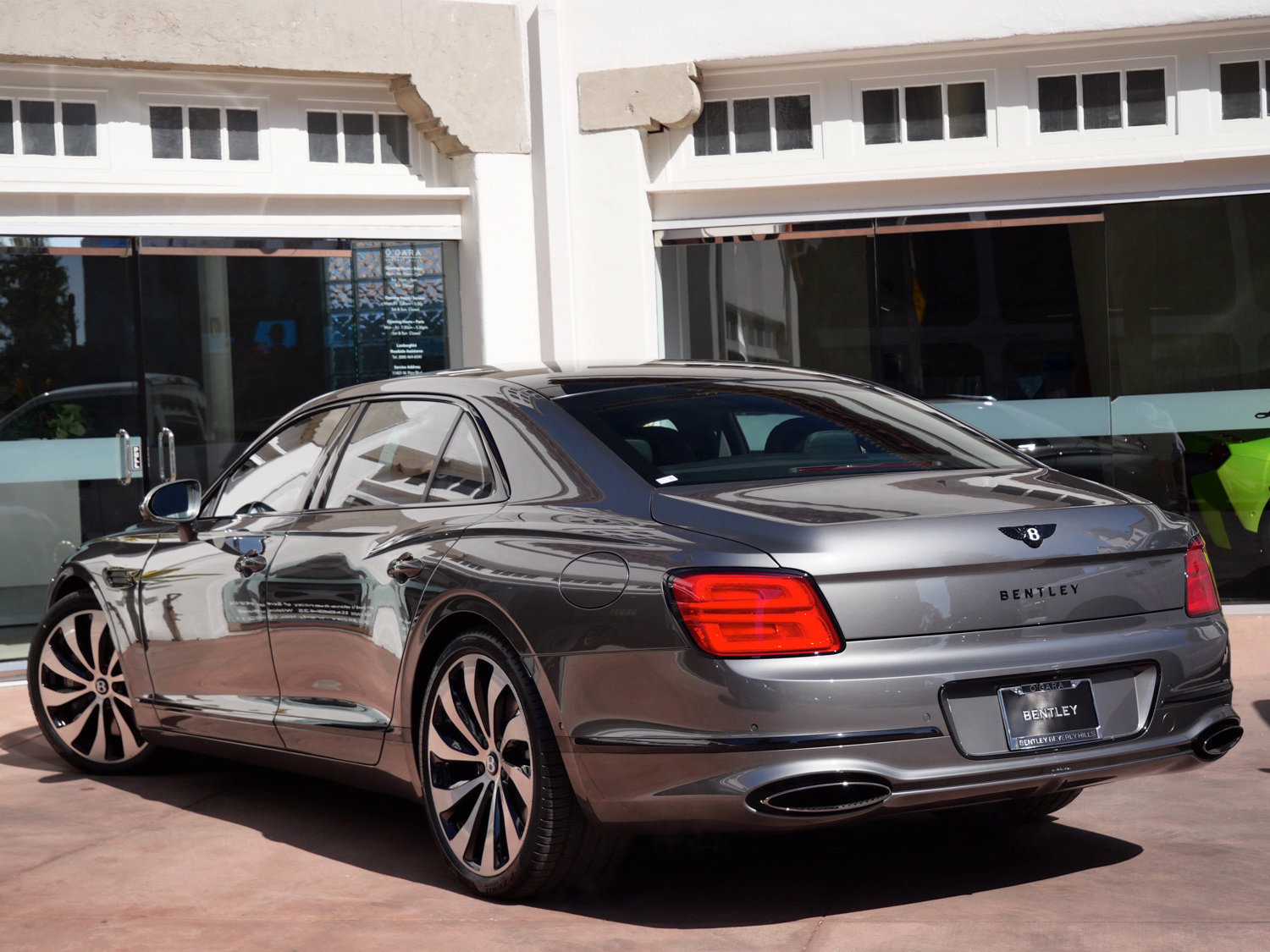 New 2026 Bentley Flying Spur V8 AWD/4WD image 3