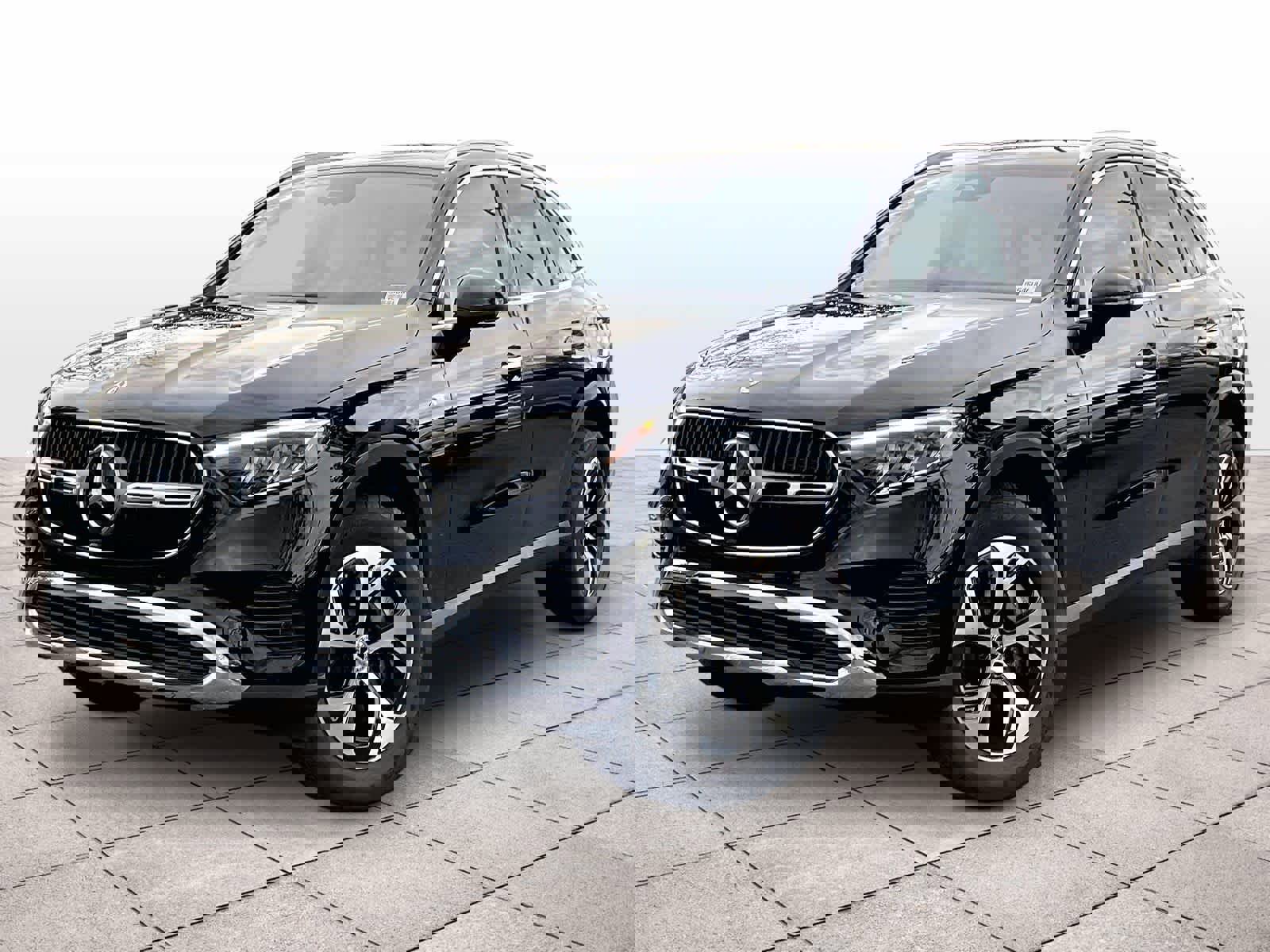 Used 2025 Mercedes-Benz GLC 350e 4MATIC image 1