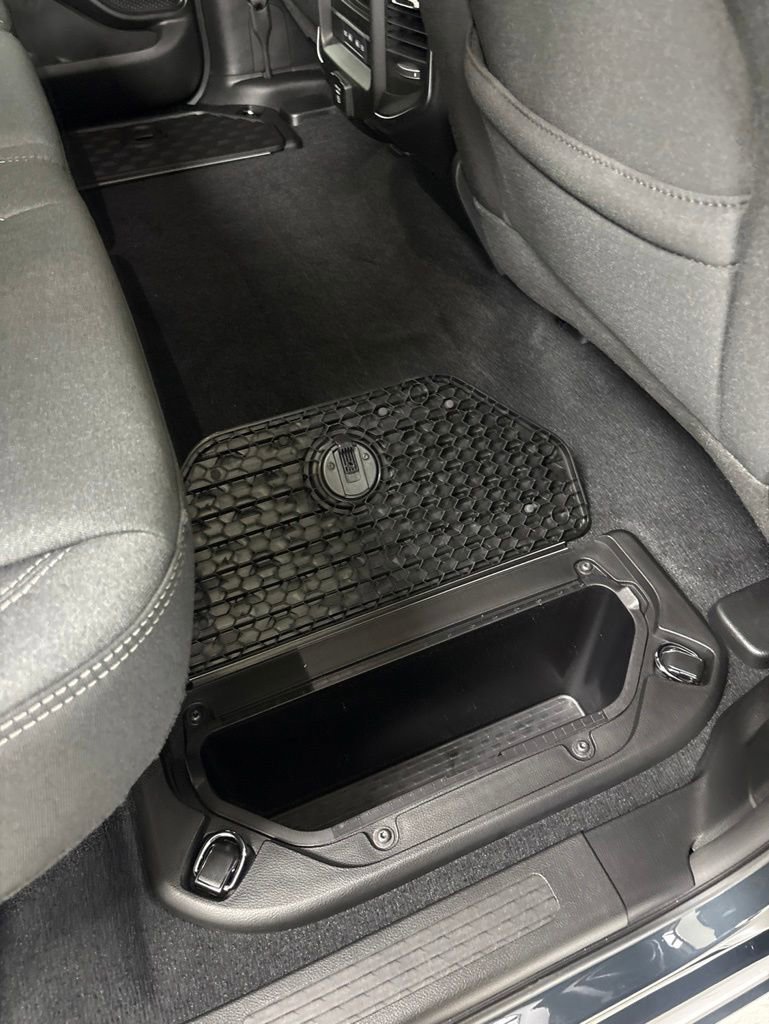 New 2026 RAM 1500 4x4 Crew Cab image 30