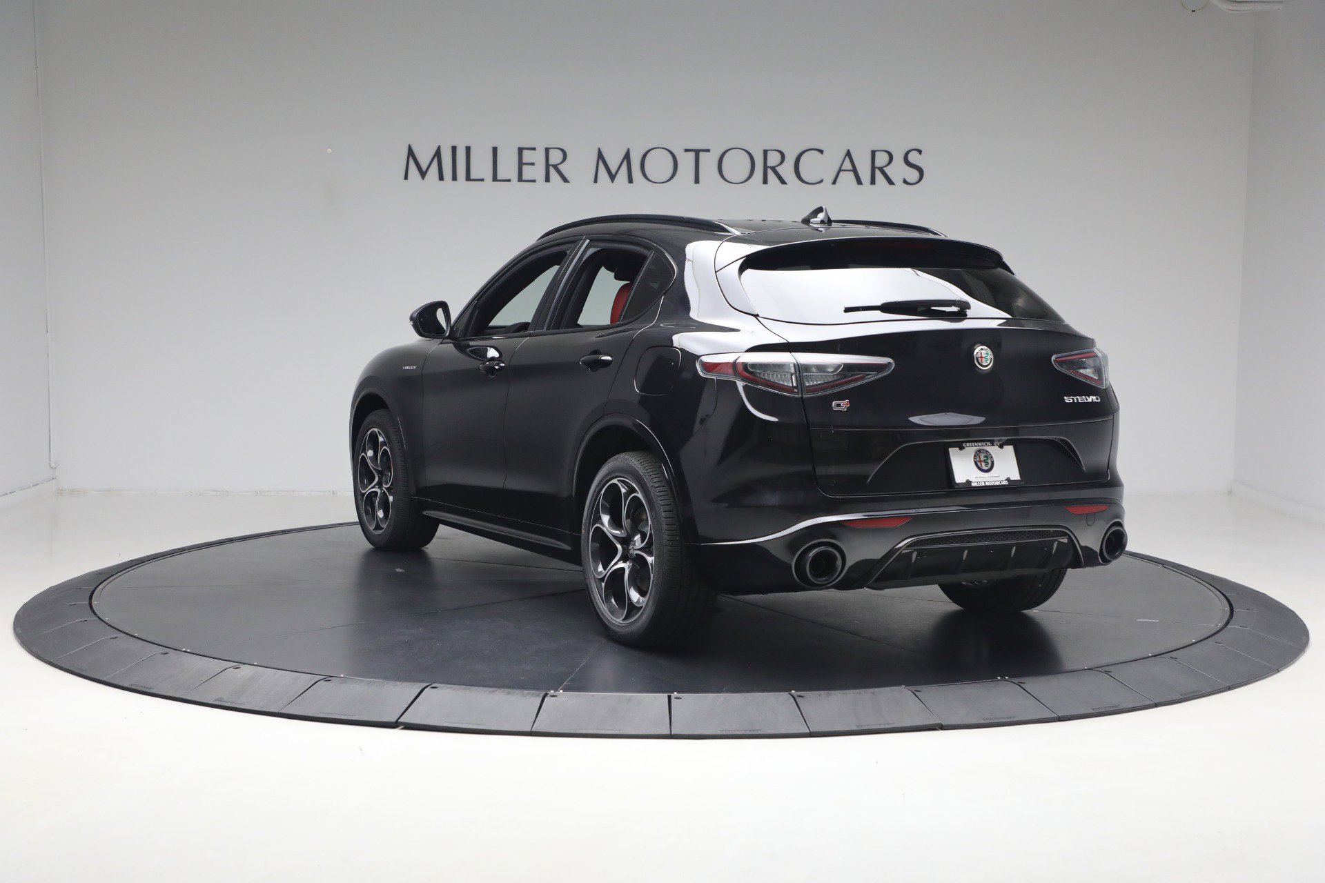 New 2026 Alfa Romeo Stelvio Sprint AWD/4WD image 5