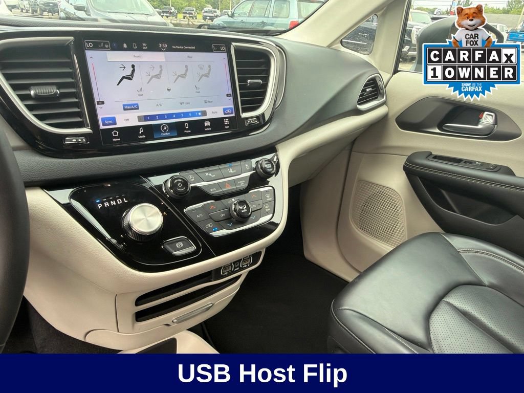 Used 2023 Chrysler Pacifica Touring-L FWD image 33