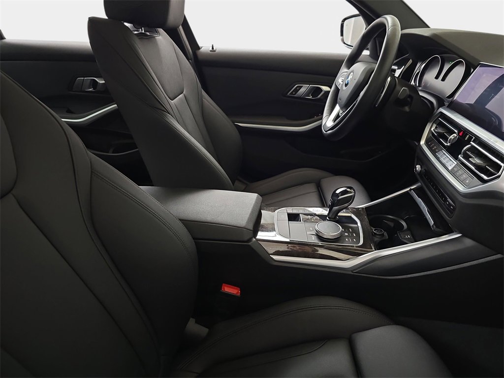 Used 2020 BMW 330i xDrive Sedan w/ Convenience Package image 11