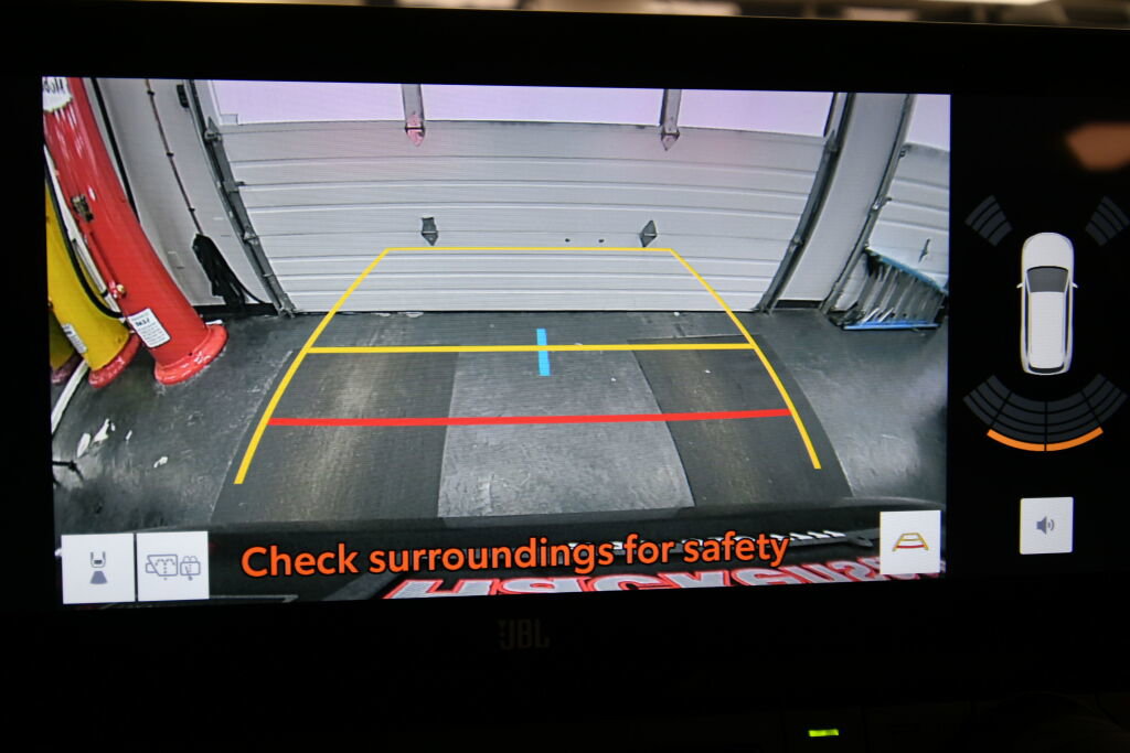 Used 2024 Toyota Grand Highlander Limited image 17