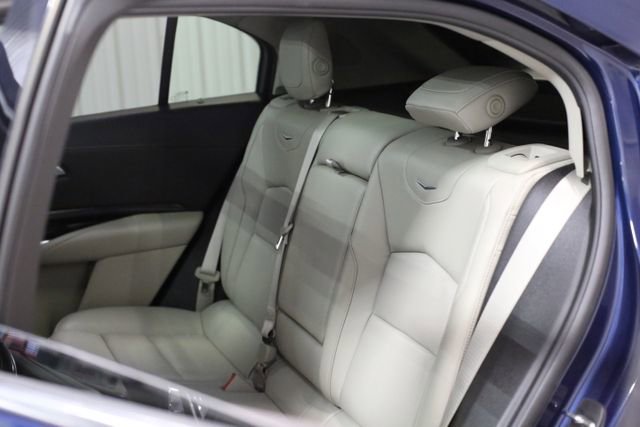 Used 2022 Cadillac XT4 Premium Luxury w/ Technology Package image 32