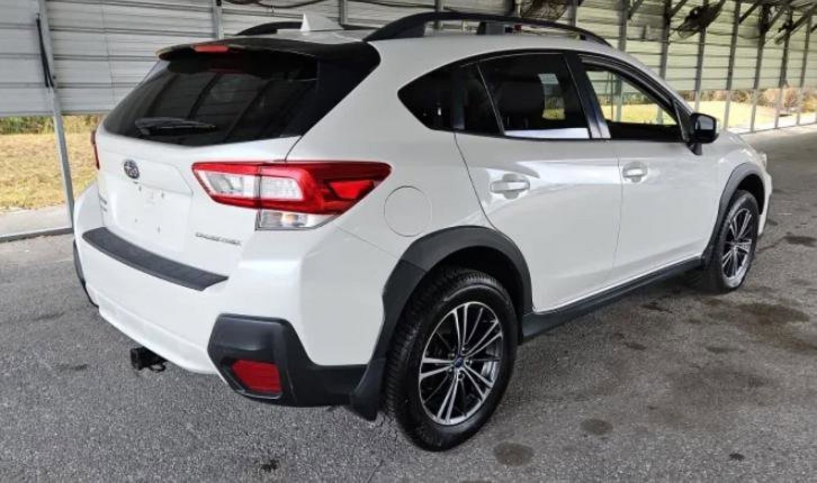 Used 2018 Subaru Crosstrek 2.0i Premium image 3