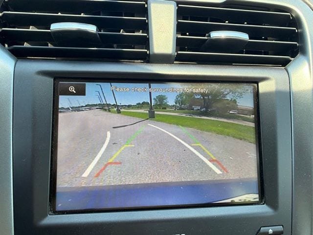 Used 2015 Ford Fusion Titanium FWD image 18