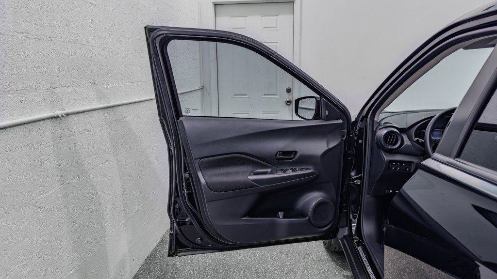 Used 2024 Nissan Kicks S image 10