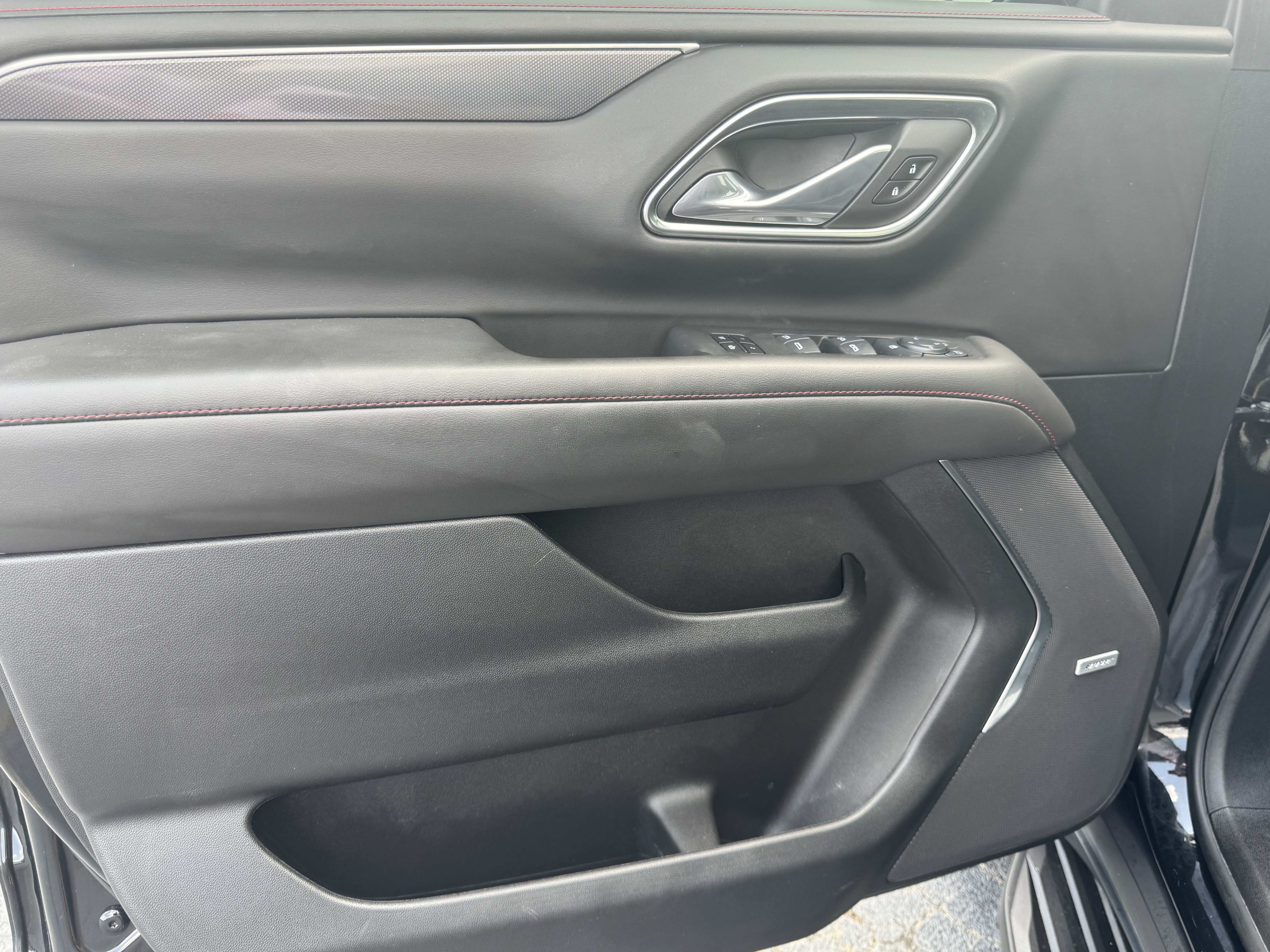 Used 2024 Chevrolet Suburban RST AWD/4WD image 12