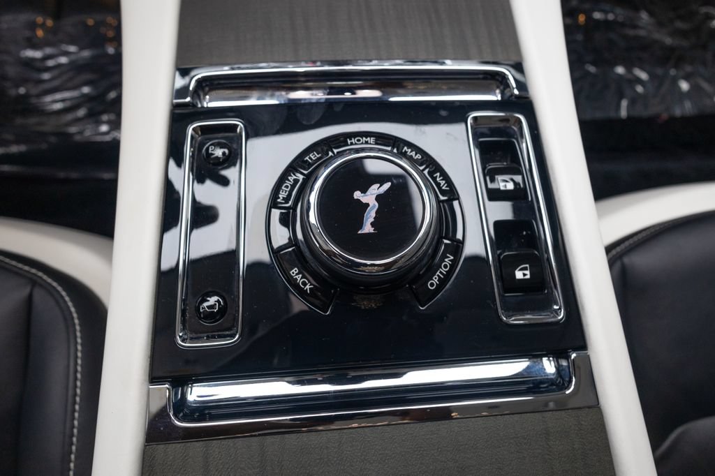 Used 2024 Rolls-Royce Spectre w/ Spectre Launch Package AWD/4WD image 36