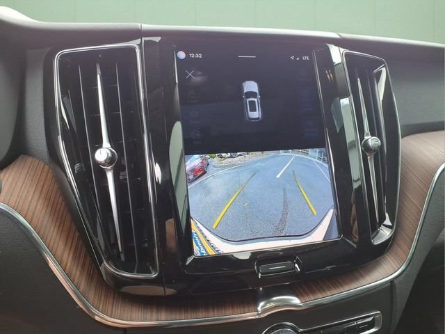 Used 2023 Volvo XC60 B5 Plus w/ Climate Package AWD/4WD image 28