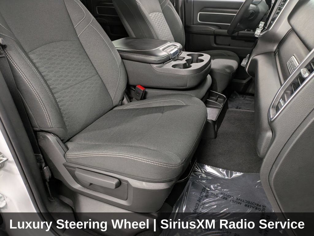 Used 2025 RAM 2500 Big Horn AWD/4WD image 35