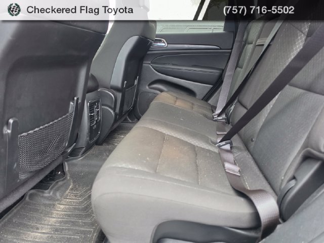 Used 2021 Jeep Grand Cherokee Laredo AWD/4WD image 17