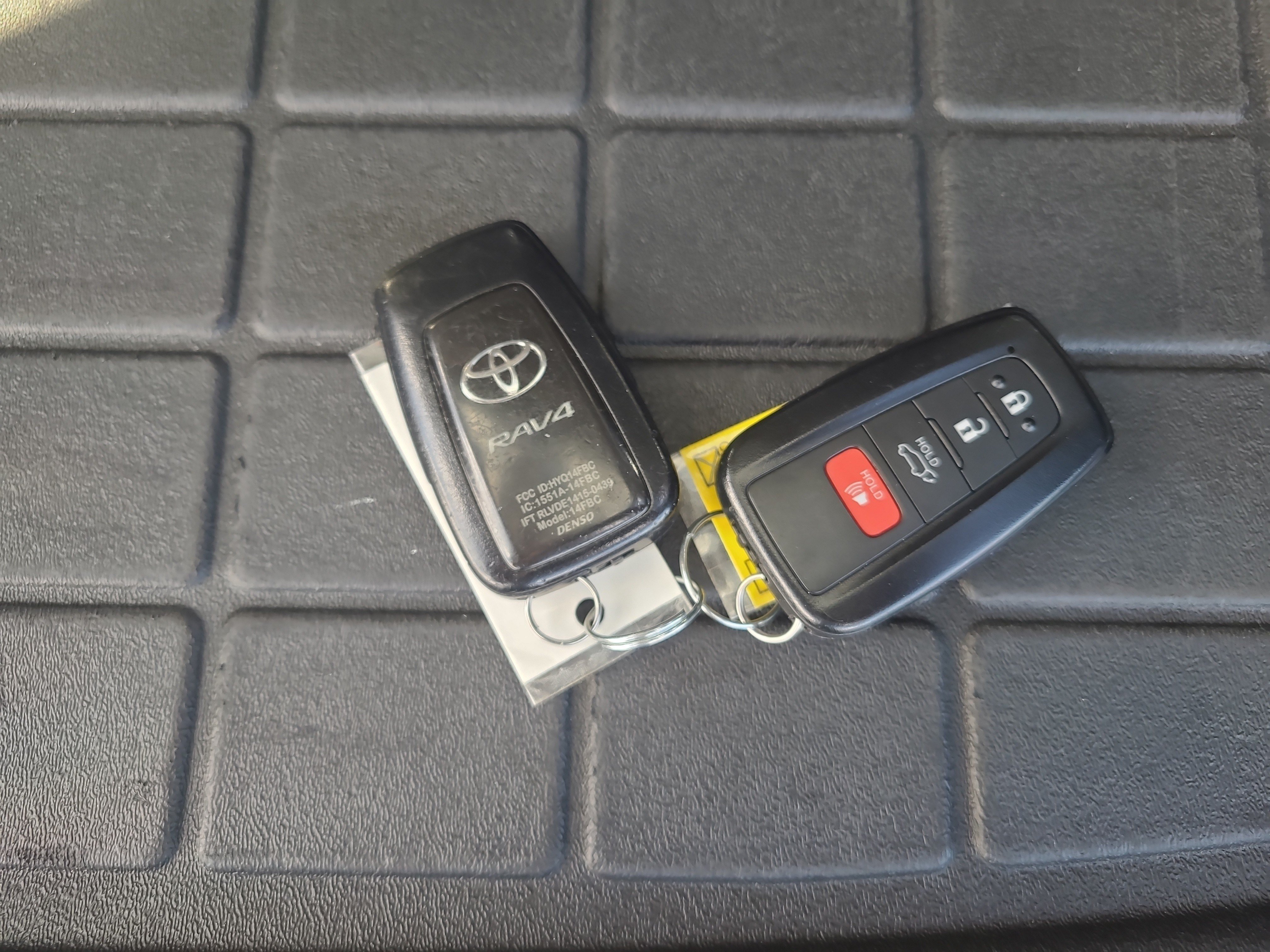 Used 2020 Toyota RAV4 Limited w/ Limited Grade Weather Package AWD/4WD image 32