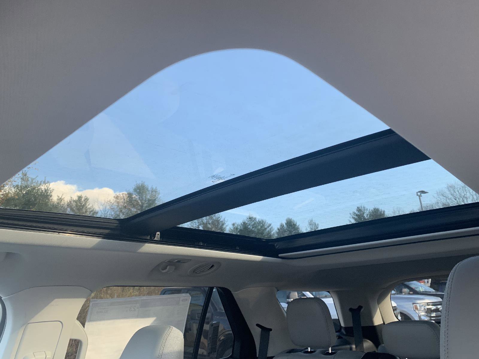 New 2025 Ford Explorer Active w/ Active Comfort Package image 20