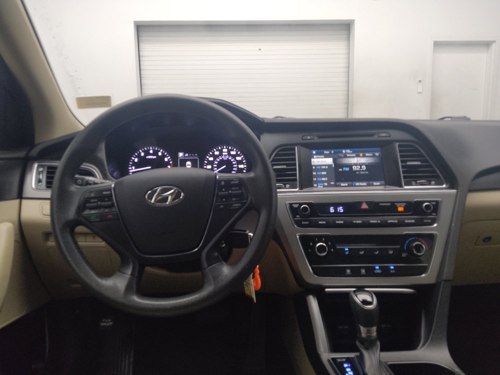 Used 2017 Hyundai Sonata Sport w/ Cargo Package FWD image 22