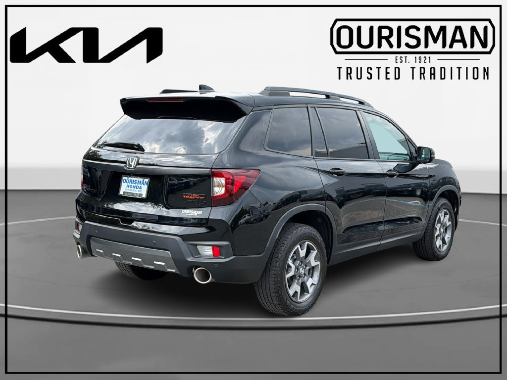 Used 2023 Honda Passport TrailSport image 4