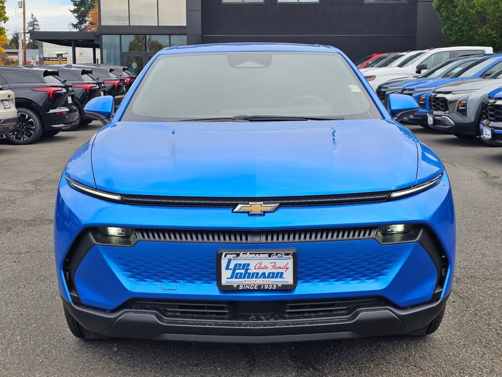 New 2026 Chevrolet Equinox EV LT image 2