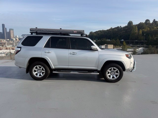 Used 2016 Toyota 4Runner Trail Premium AWD/4WD image 2