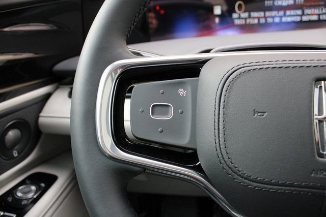 New 2026 Lincoln Nautilus Reserve image 42