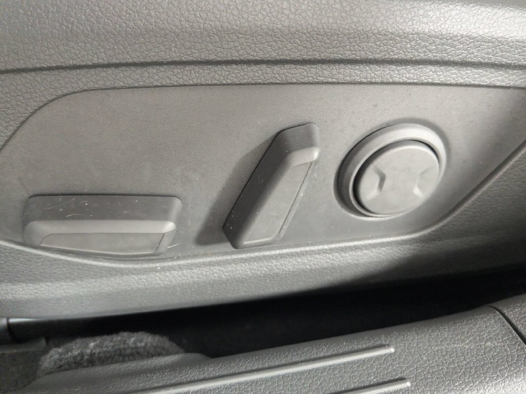 Used 2023 Hyundai Sonata Limited w/ Preferred Accessory Package FWD image 27