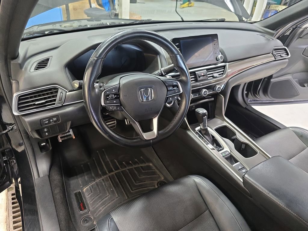Used 2018 Honda Accord Sport image 15