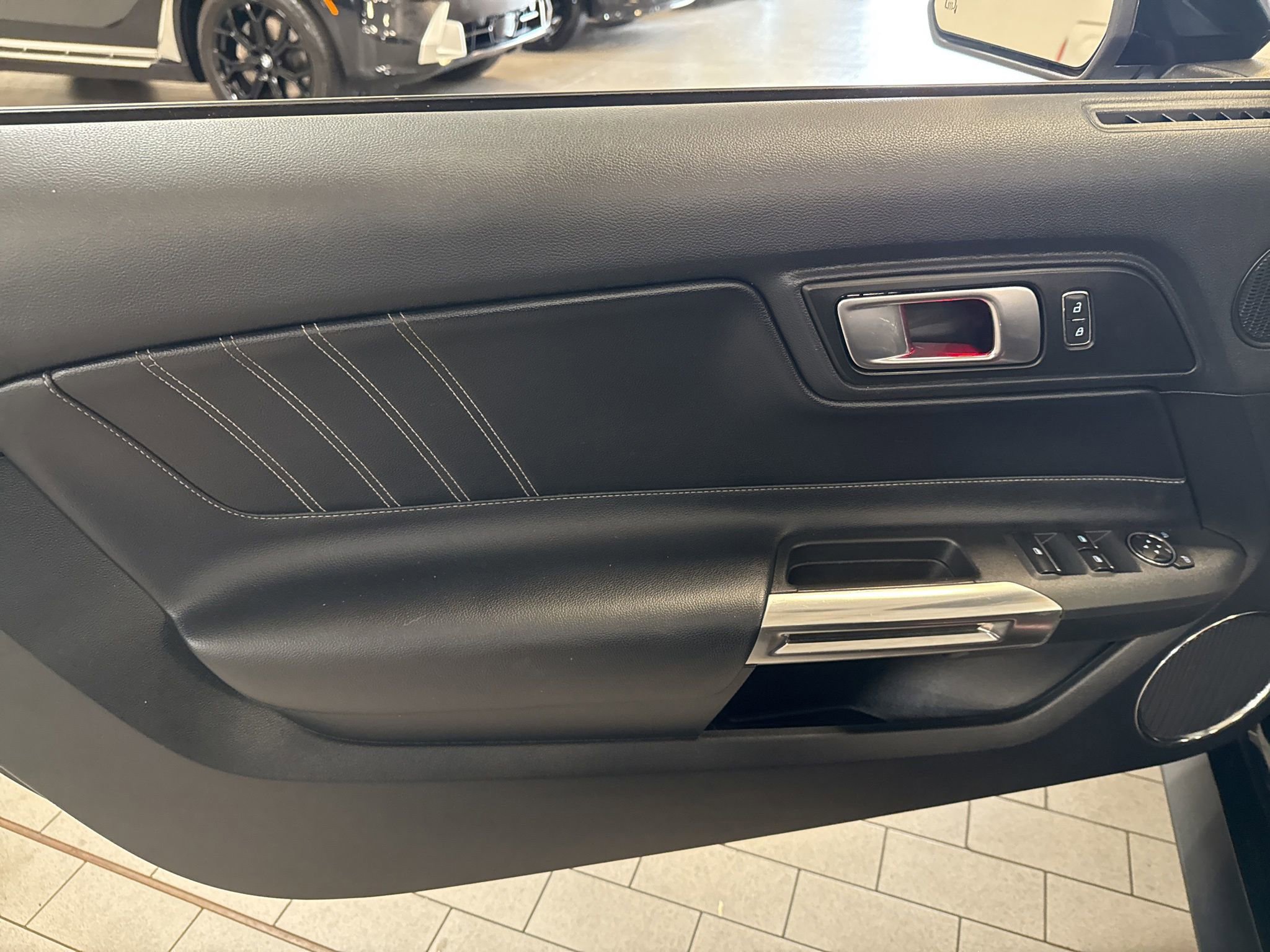 Used 2020 Ford Mustang GT Premium image 29