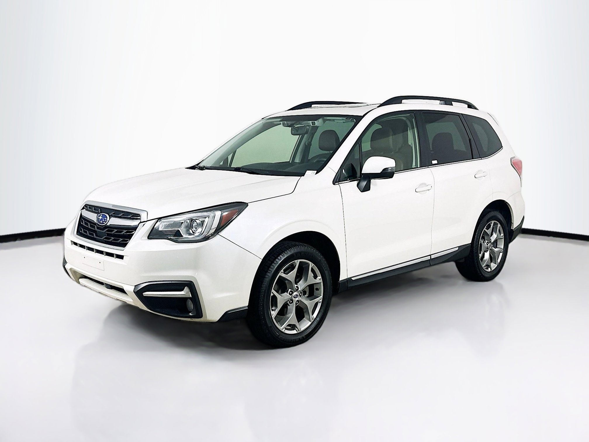 Used 2018 Subaru Forester 2.5i Touring image 3