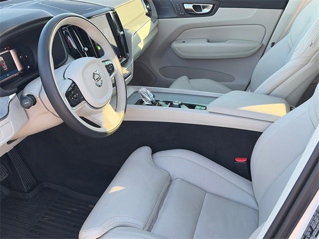 Used 2025 Volvo XC60 B5 Ultra w/ Protection Package Premier image 20