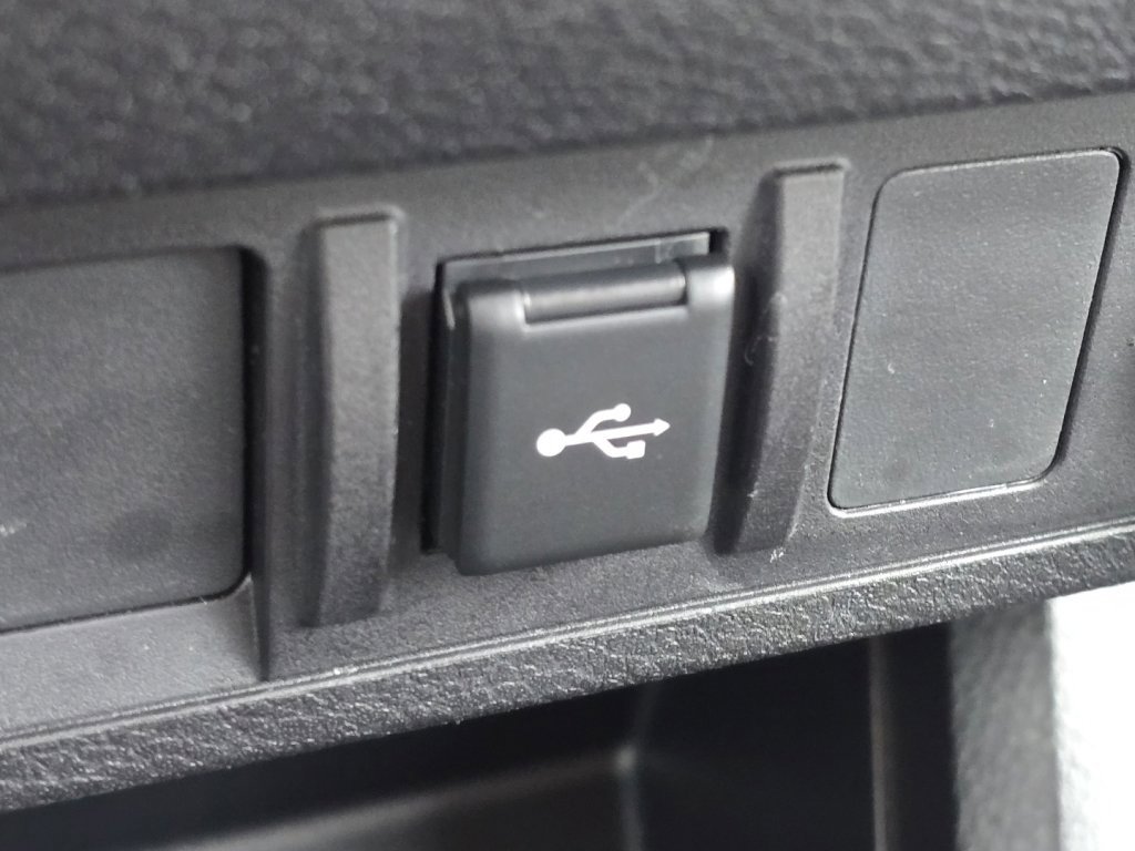 Used 2020 Toyota Tacoma SR w/ SX Package image 4