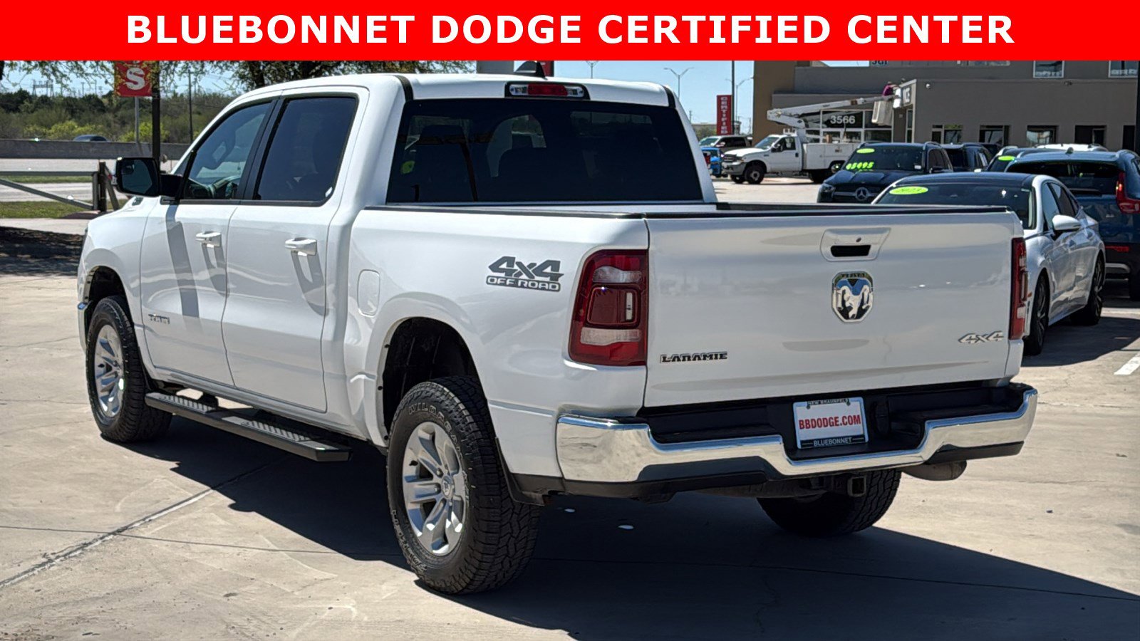 Used 2023 RAM 1500 Laramie w/ Off Road Group AWD/4WD image 3