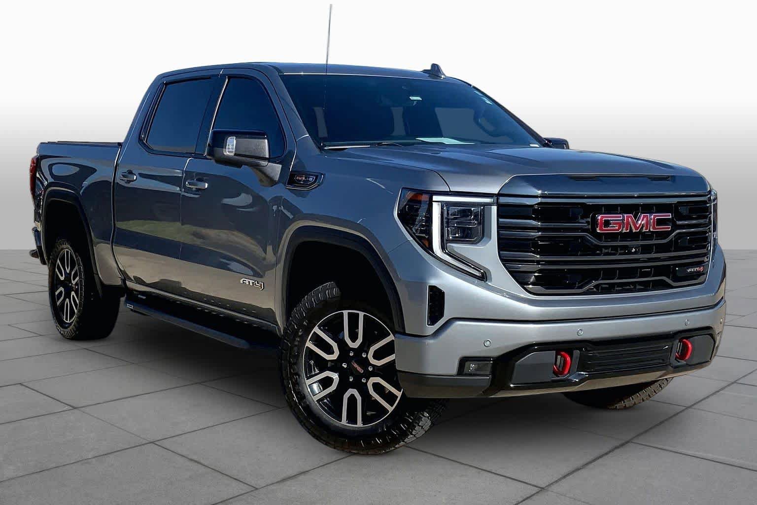 Used 2023 GMC Sierra 1500 AT4 w/ Technology Package AWD/4WD image 3