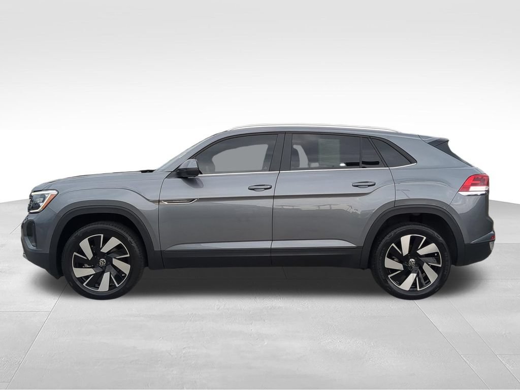 Certified 2024 Volkswagen Atlas Cross Sport SE FWD image 6