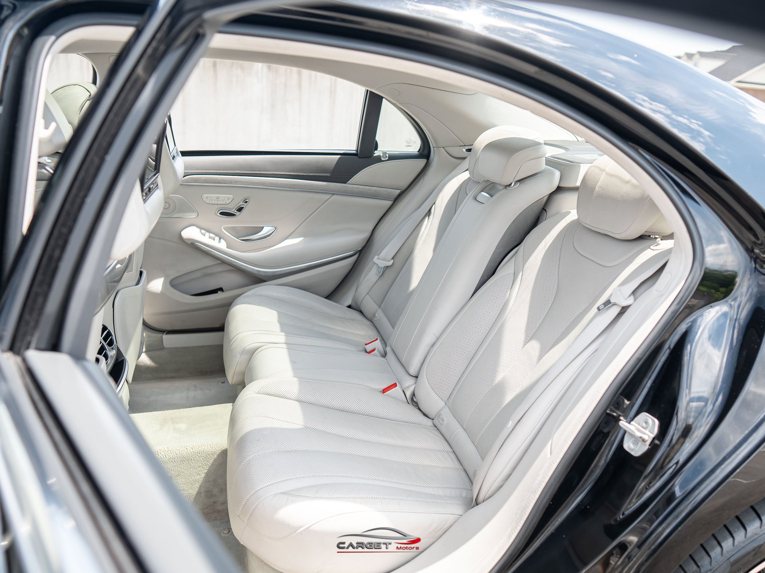 Used 2016 Mercedes-Benz S 550 4MATIC Sedan image 19