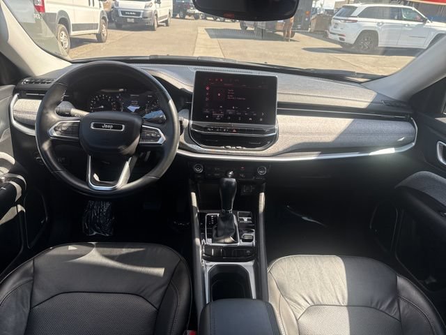 Certified 2022 Jeep Compass Latitude w/ Sun and Sound Group AWD/4WD image 26