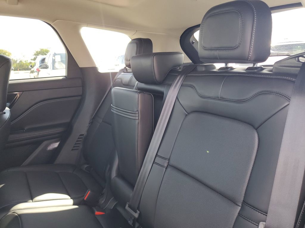 New 2025 Lincoln Corsair Grand Touring image 12