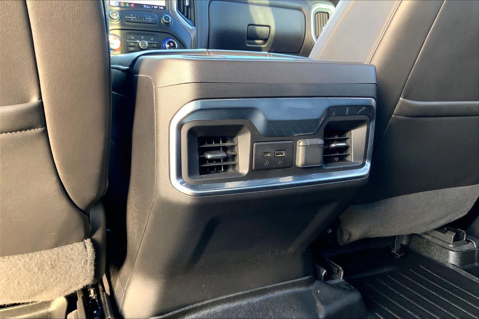 Used 2022 Chevrolet Silverado 3500 High Country w/ Technology Package AWD/4WD image 36