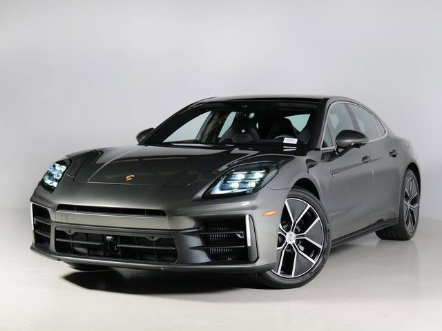 New 2025 Porsche Panamera 4 image 1