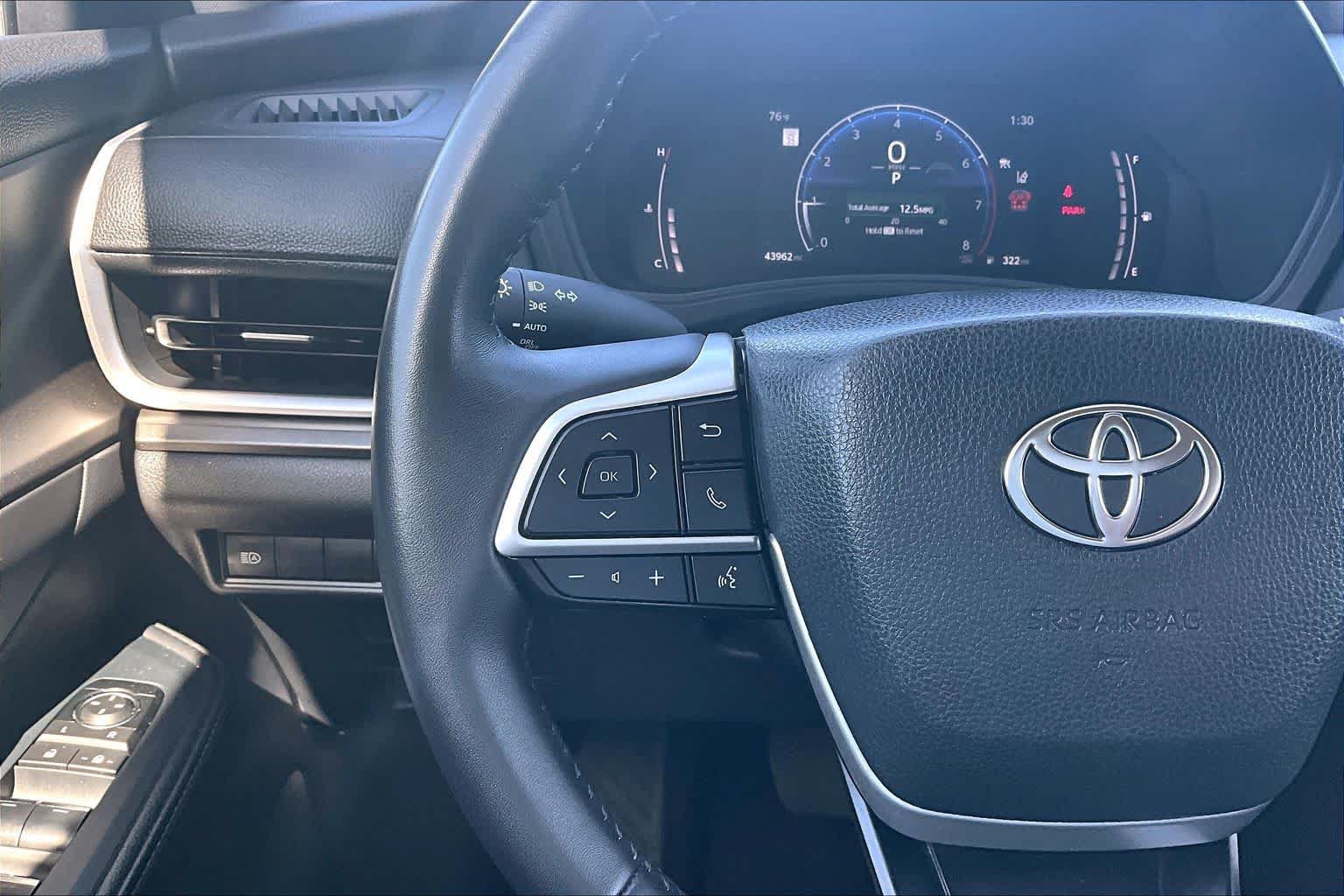 Used 2025 Toyota Grand Highlander AWD image 23