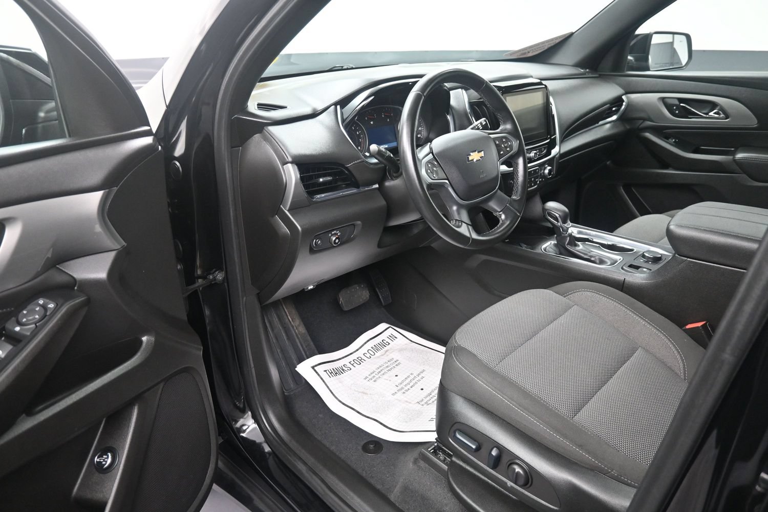 Used 2023 Chevrolet Traverse LT w/ LPO, Floor Liner Package AWD/4WD image 21