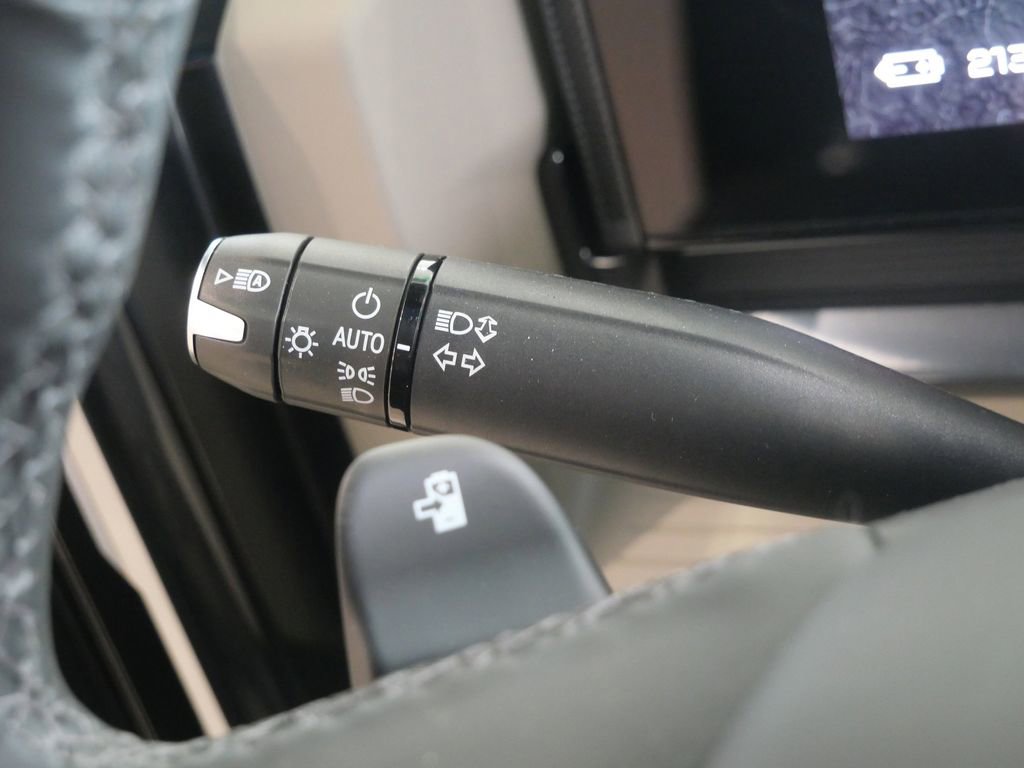 New 2026 GMC Hummer EV SUV w/ LPO, Dark Essentials Package image 24